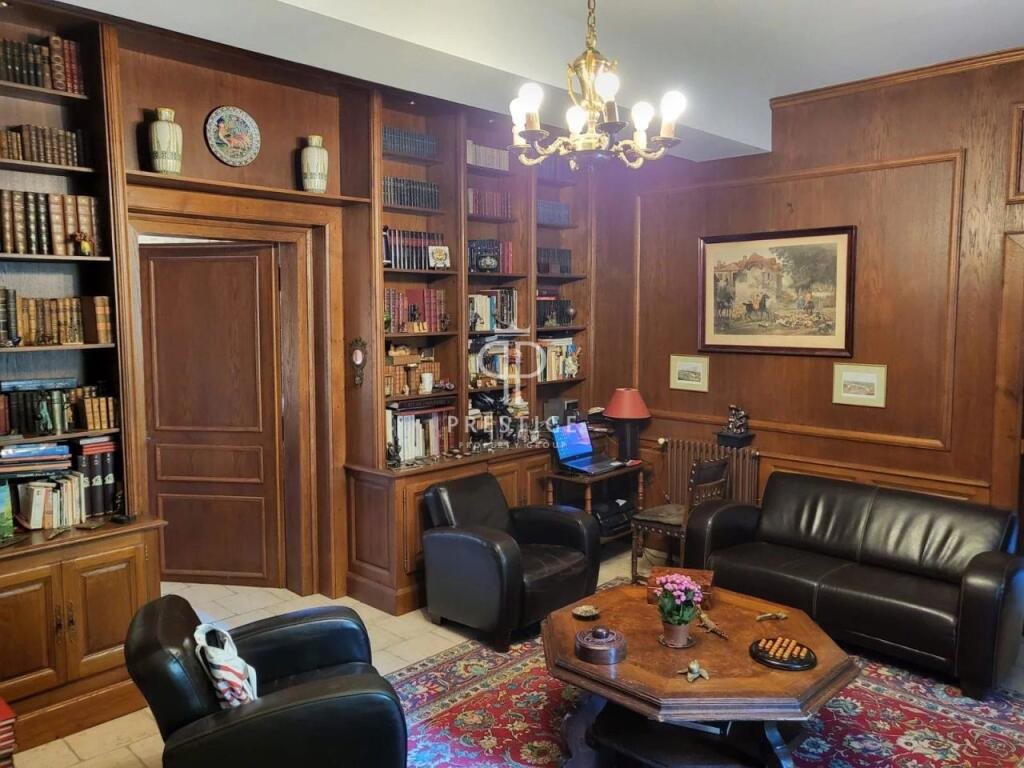 Maison à vendre, 545m², Nontron