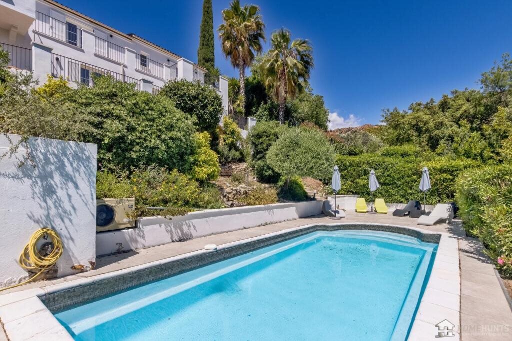 Maison à vendre, 184m², Saint-Raphaël