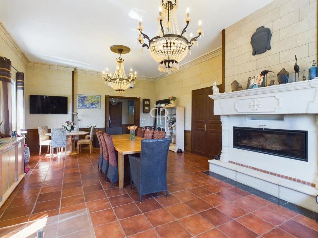 Maison à vendre, 322m², Cordes-sur-Ciel