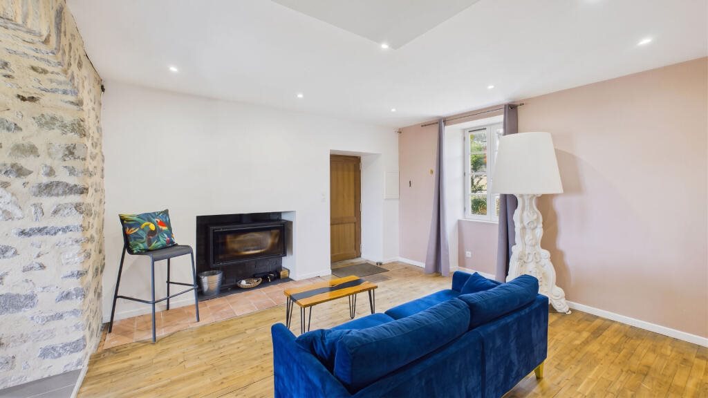 Maison à vendre, 3m², Montbazens