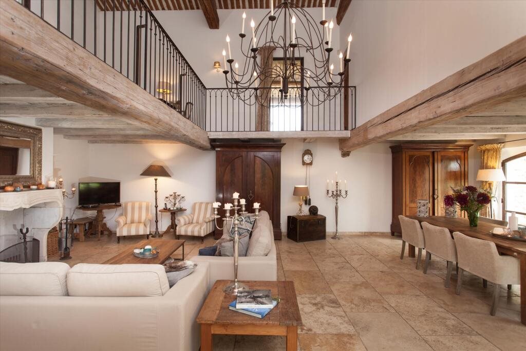 Maison à vendre, 900m², L'Isle-sur-la-Sorgue