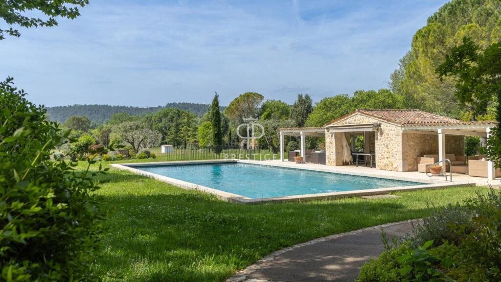 Maison à vendre, 677m², Fayence