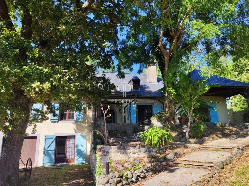 Maison à vendre, 210m², Oloron-Sainte-Marie