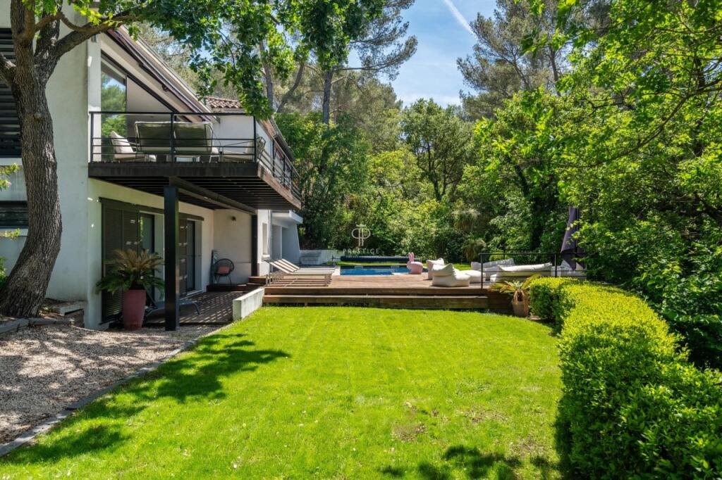 Maison à vendre, 215m², Meyreuil