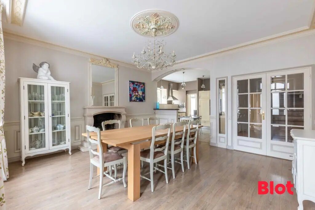 Maison à vendre, 297m², Bais