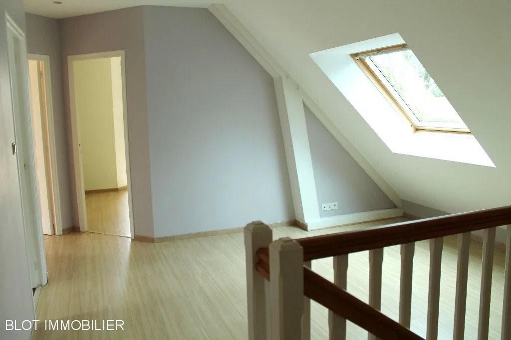 Maison à louer, 131m², Châteaubourg