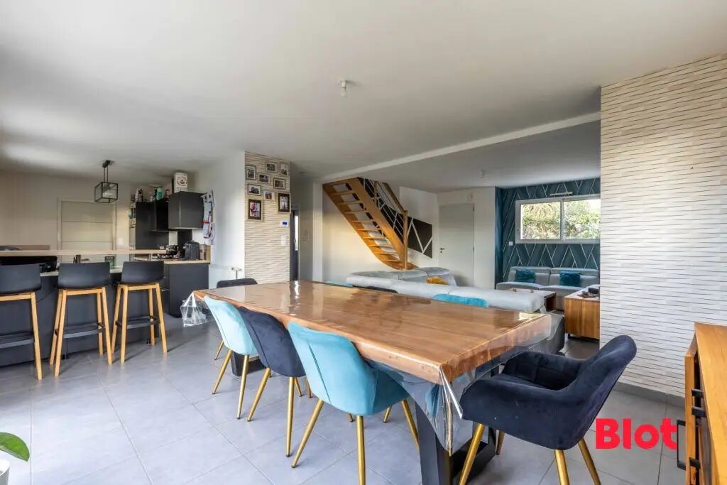 Maison à vendre, 129m², Châteaubourg