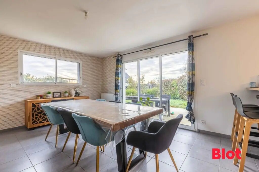 Maison à vendre, 129m², Châteaubourg
