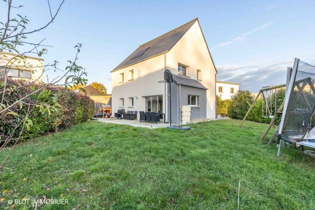 Maison à vendre, 129m², Châteaubourg