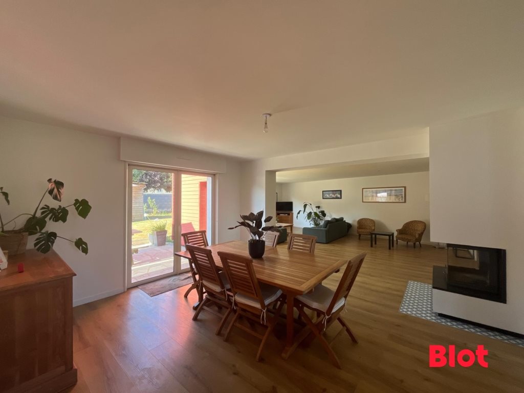 Maison à vendre, 173m², Etrelles