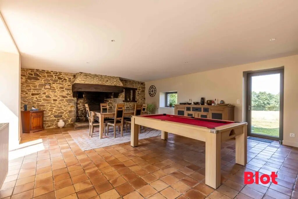 Maison à vendre, 199m², Saint-Jean-sur-Vilaine