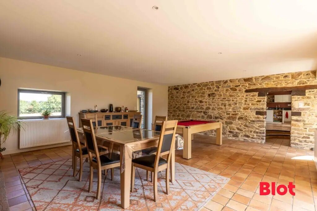 Maison à vendre, 199m², Saint-Jean-sur-Vilaine
