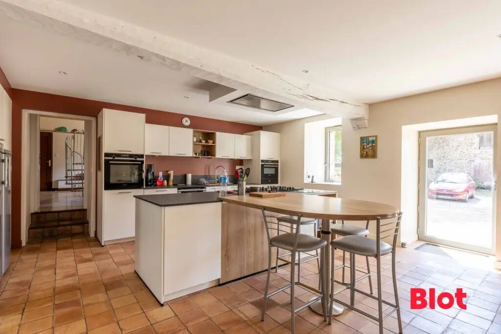 Maison à vendre, 199m², Saint-Jean-sur-Vilaine