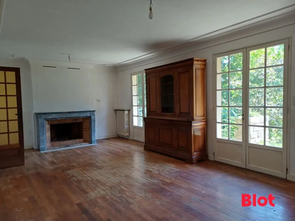 Maison à vendre, 180m², Bais