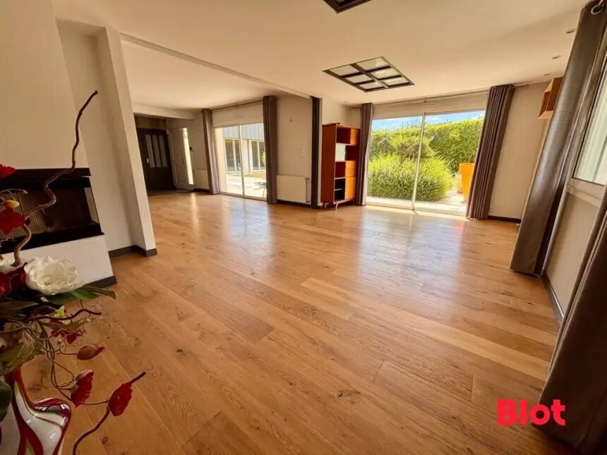 Maison à vendre, 305m², Vitré