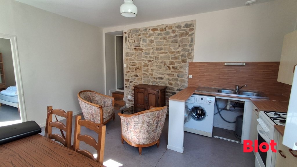 Appartement à louer, 44m², Domalain