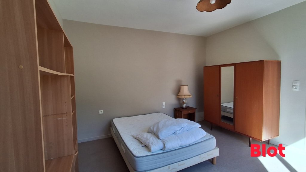 Appartement à louer, 44m², Domalain