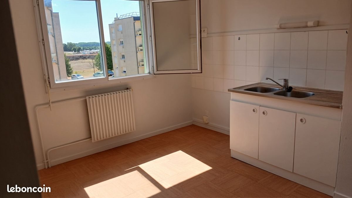 Appartement à louer, 62m², Saint-Laurent-sur-Saône