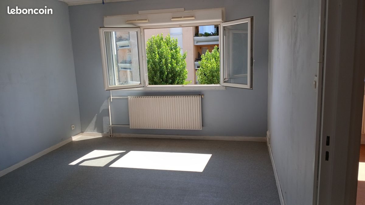 Appartement à louer, 62m², Saint-Laurent-sur-Saône