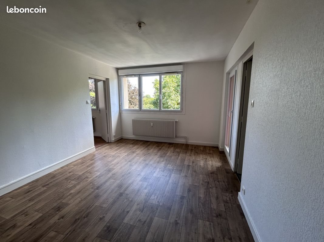 Appartement à louer, 69m², Saint-André-sur-Vieux-Jonc