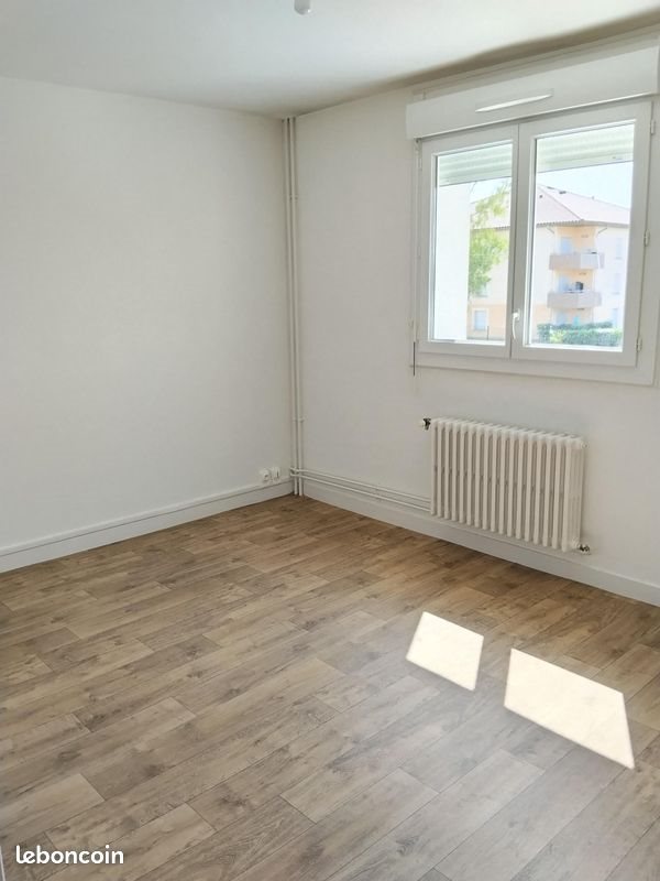 Appartement à louer, 85m², Vonnas