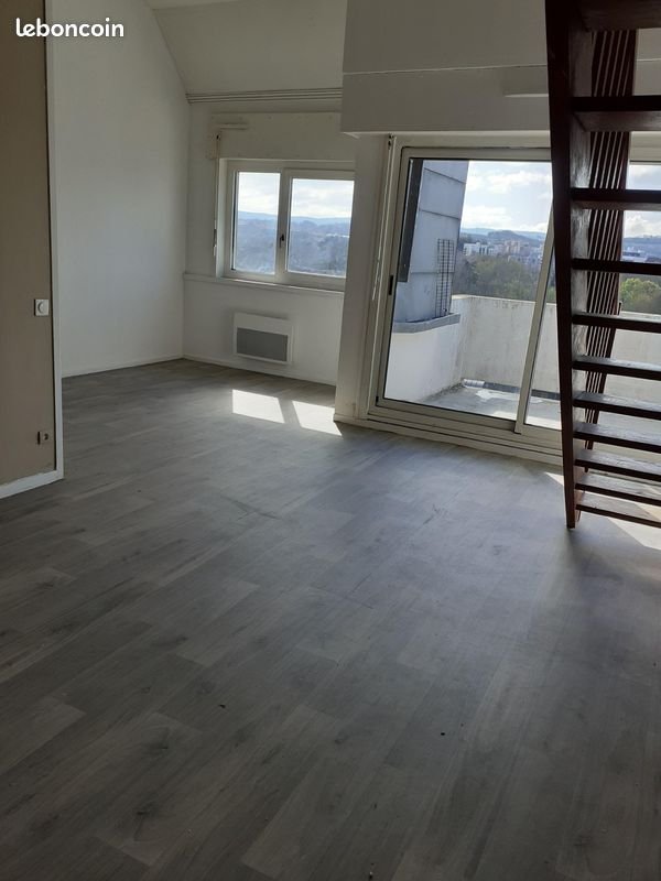 Appartement à louer, 86m², Villefontaine