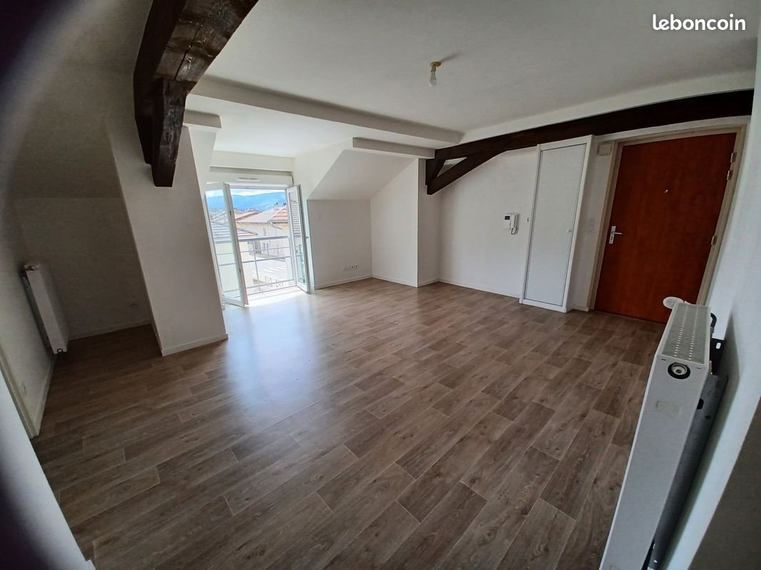 Appartement à louer, 76m², Saint-Martin-du-Frêne