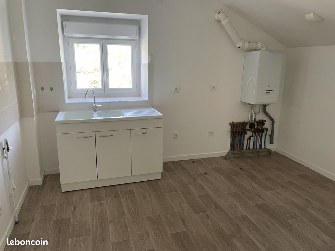 Appartement à louer, 76m², Saint-Martin-du-Frêne