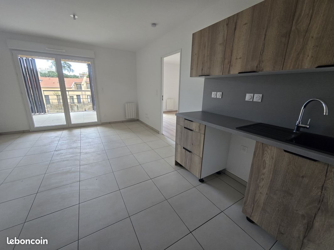 Appartement à louer, 42m², Rillieux-la-Pape