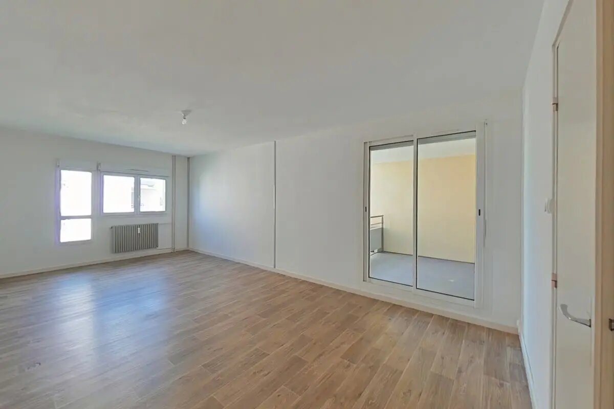 Appartement à vendre, 97m², Saint-Laurent-sur-Saône