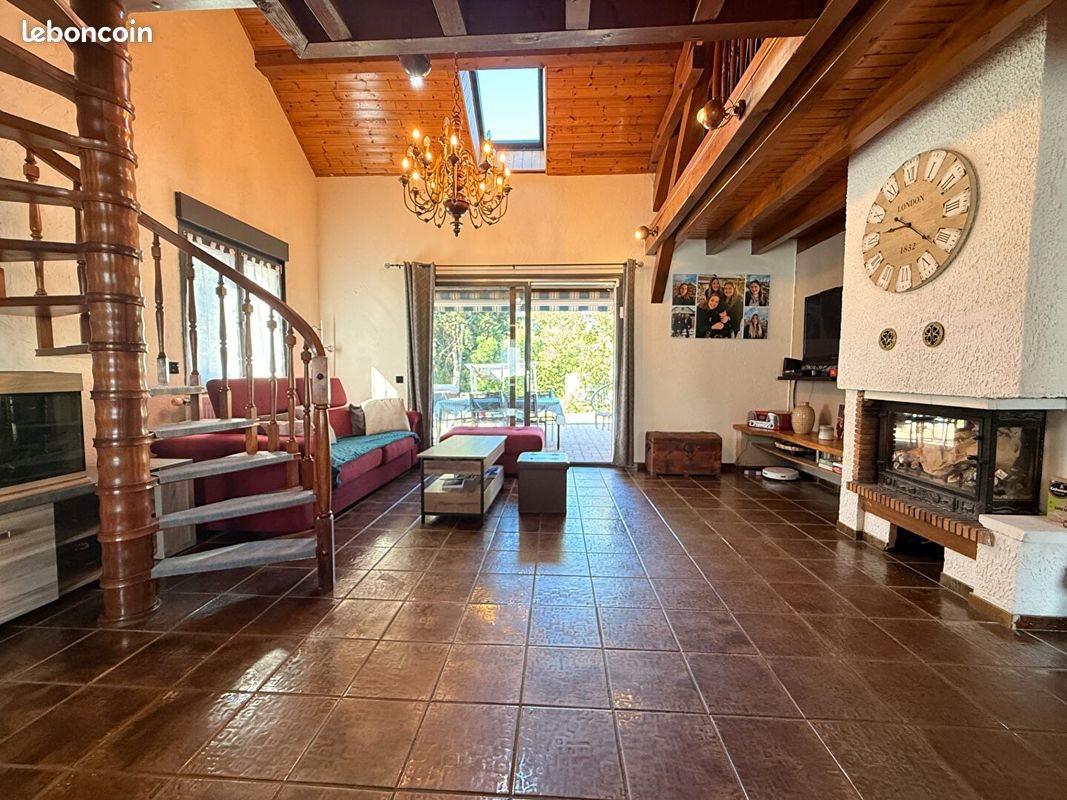 Maison à vendre, 111m², Moirans-en-Montagne