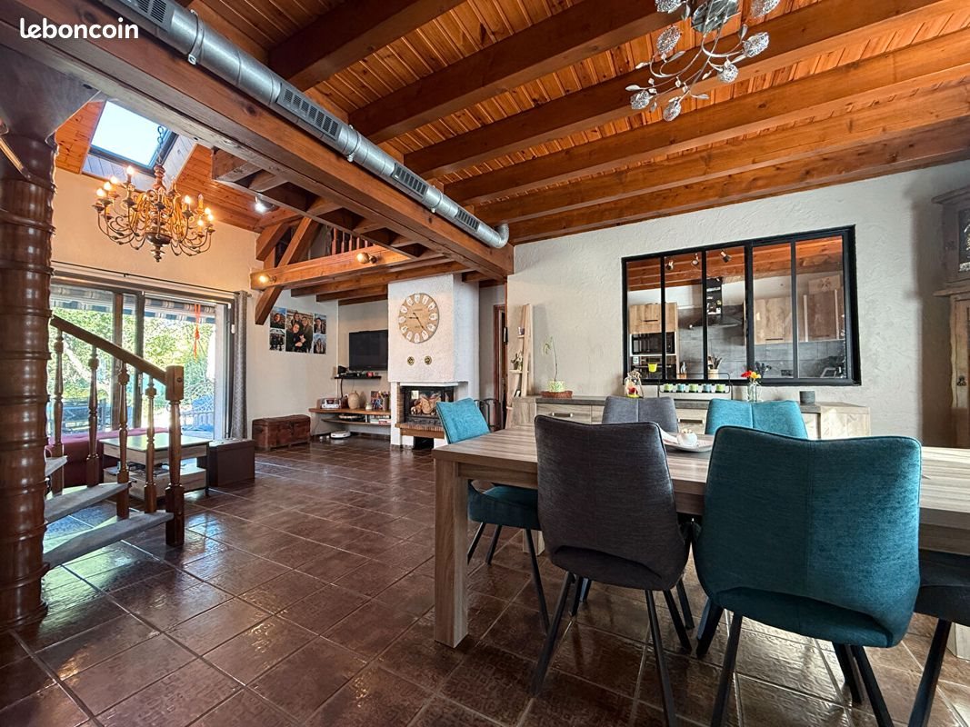 Maison à vendre, 111m², Moirans-en-Montagne