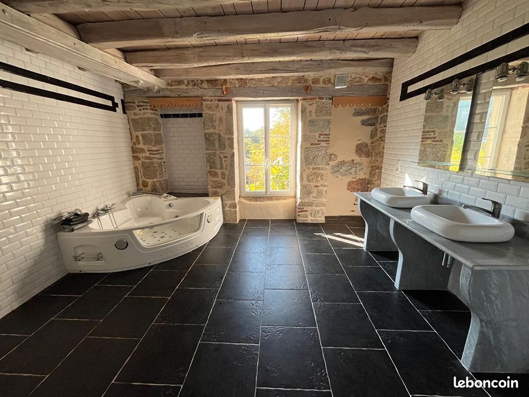 Maison à vendre, 300m², Gizia