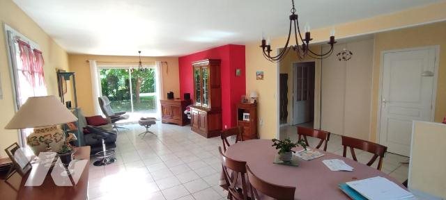 Maison à vendre, 141m², Spay