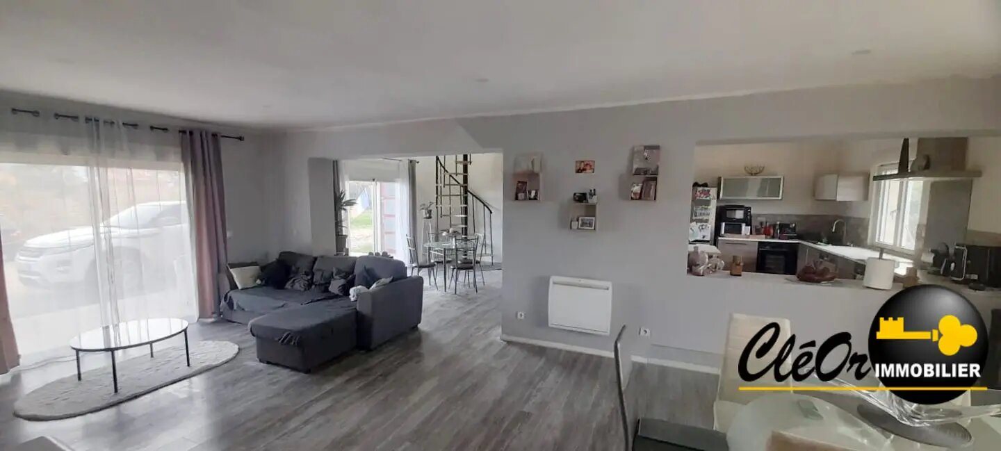 Maison à vendre, 265m², Sornay