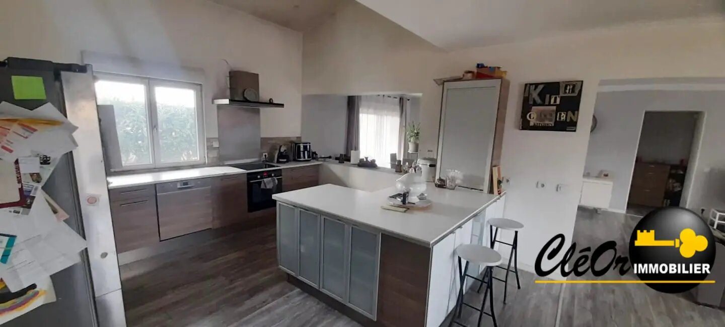Maison à vendre, 265m², Sornay