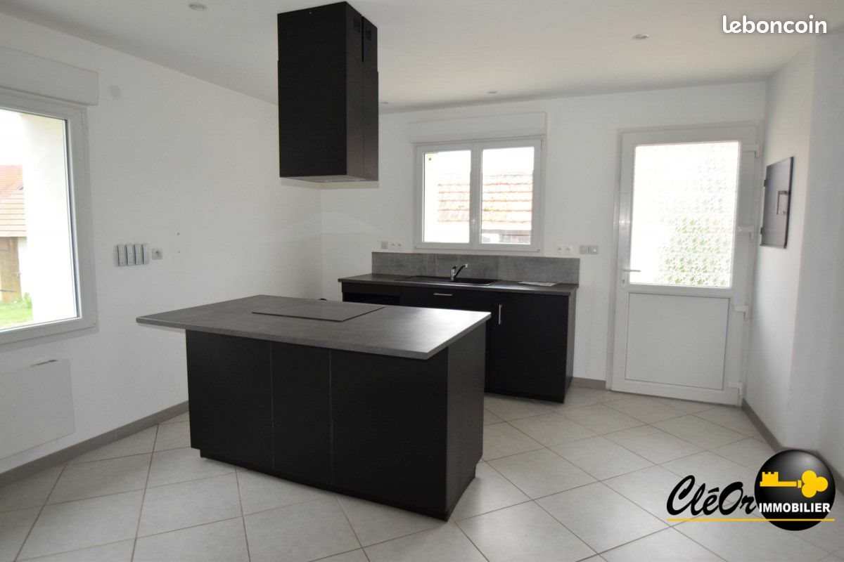 Maison à louer, 89m², Franxault