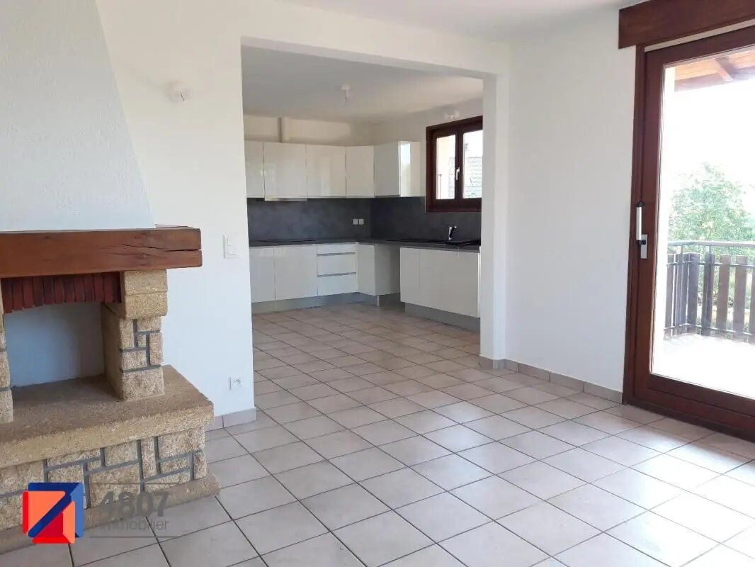 Maison à louer, 166m², Viuz-en-Sallaz