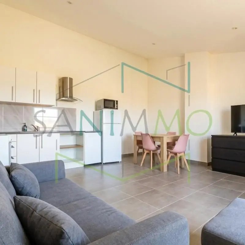 Appartement à louer, 37m², Pierrefeu-du-Var