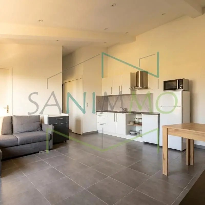 Appartement à louer, 37m², Pierrefeu-du-Var
