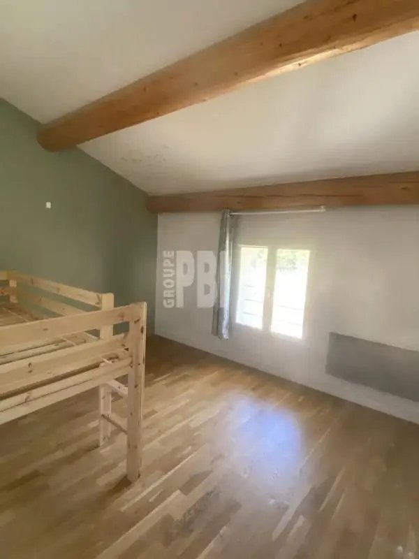 Appartement à louer, 82m², La Crau