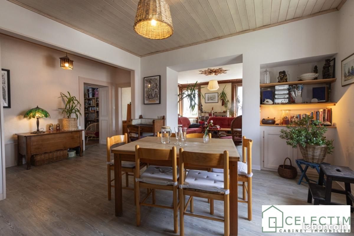 Appartement à vendre, 106m², Doubs