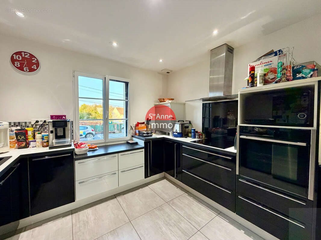 Maison à vendre, 130m², Wavignies