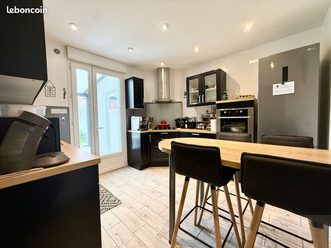 Maison à vendre, 170m², Moreuil