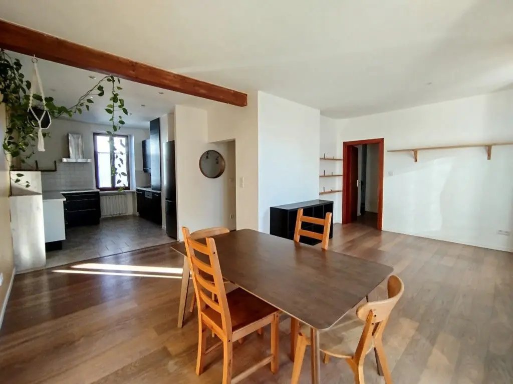 Appartement à louer, 84m², Ambilly