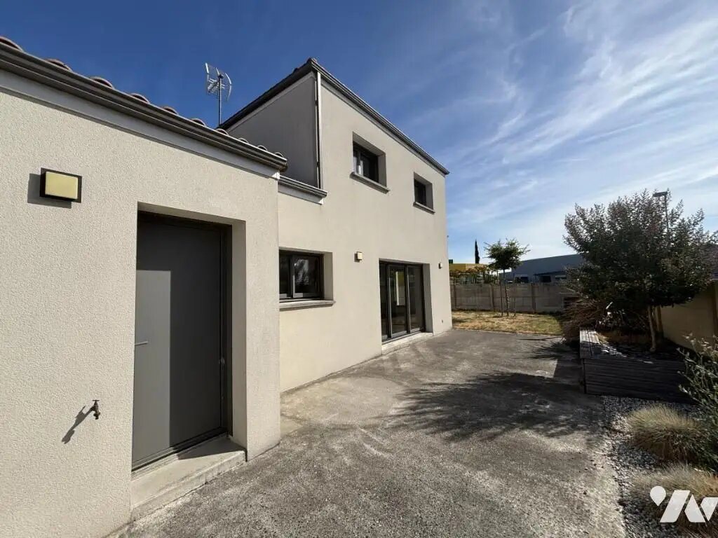 Maison à vendre, 4m², Aigrefeuille-sur-Maine