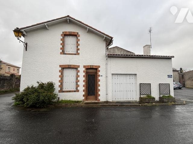 Maison à vendre, 102m², Saint-Fiacre-sur-Maine