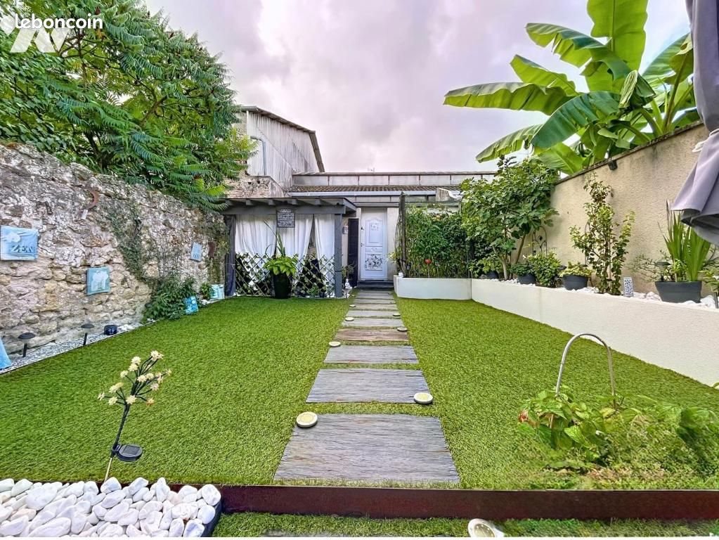 Maison à vendre, 138m², Bléré