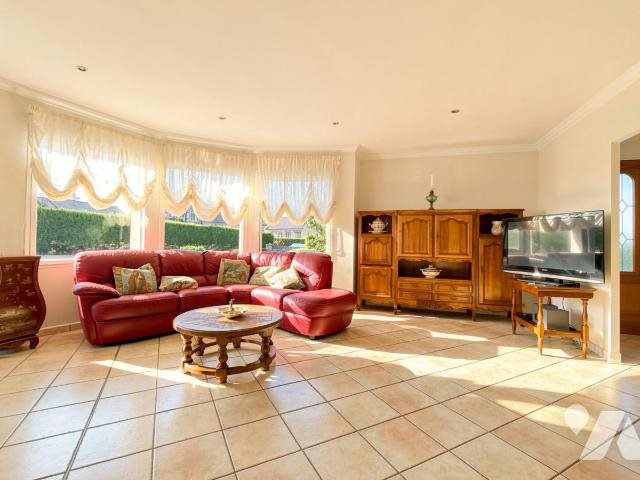 Maison à vendre, 140m², Le Cloître-Saint-Thégonnec