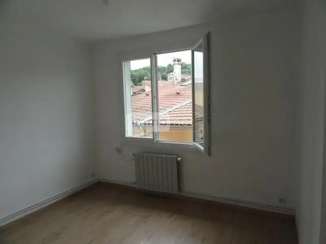 Appartement à louer, 68m², Montluel